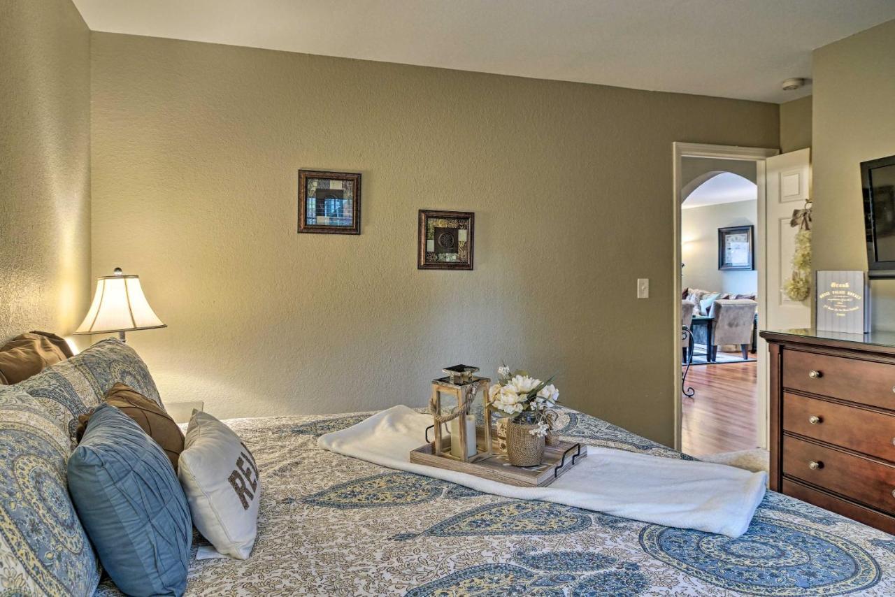 Condo Amidst Branson Action With Pool Access And Golf! Exterior photo